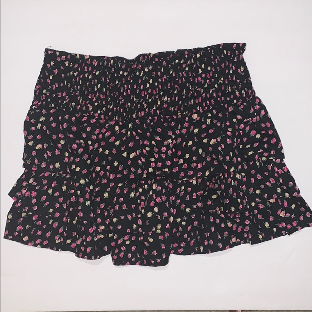 Full Tilt ruffle skirt size medium